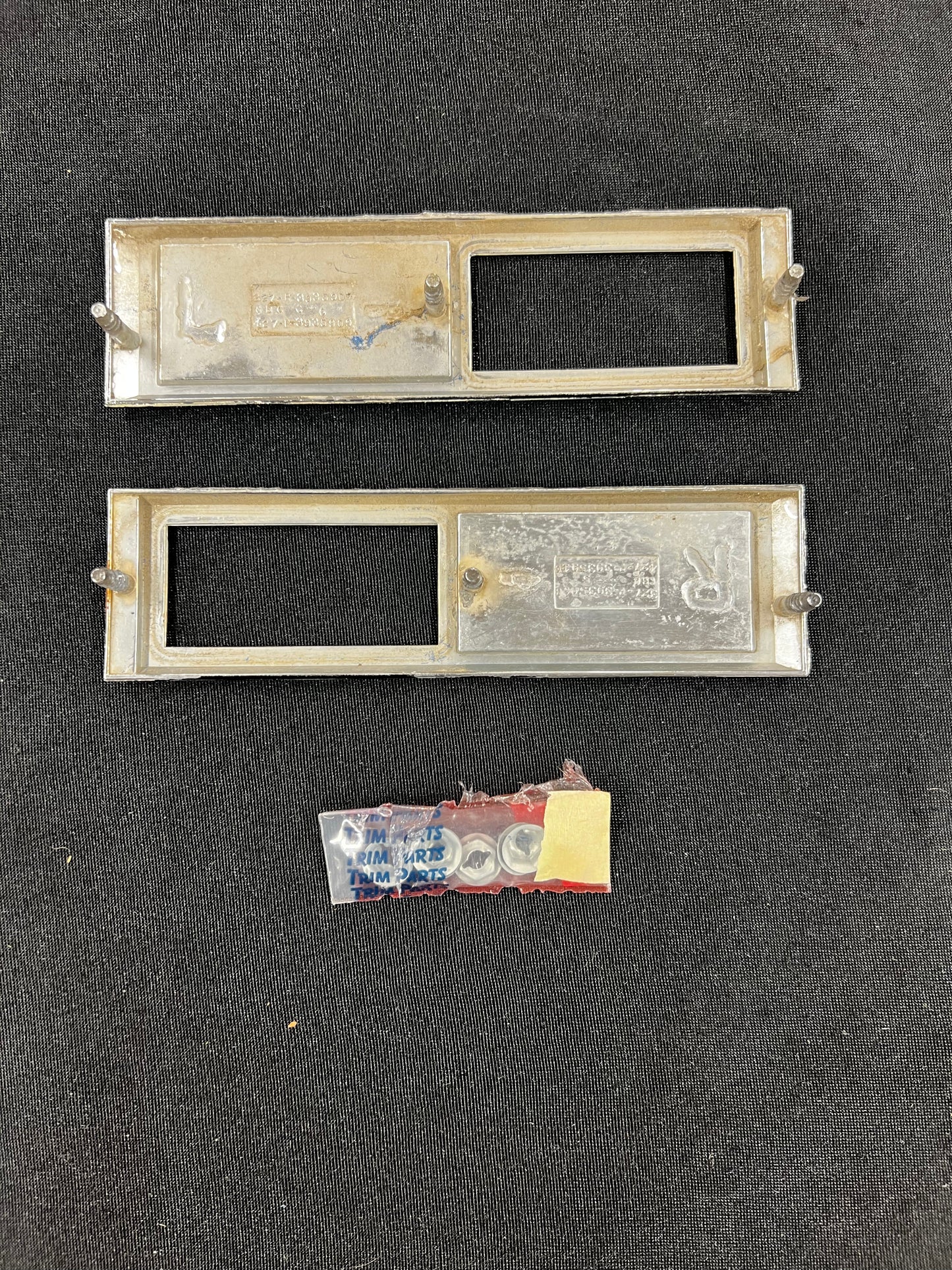 1968 FRONT MARKER LT BEZEL "327"