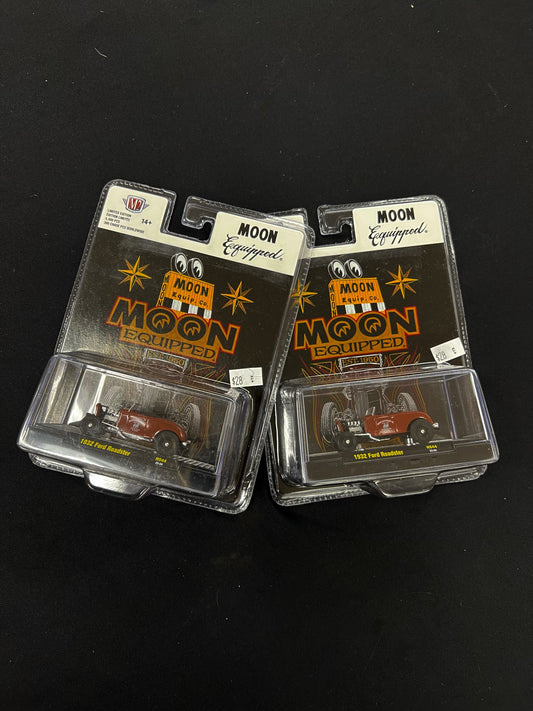 M2 Machines x MOONEYES 1/64 1932 Ford Roadster