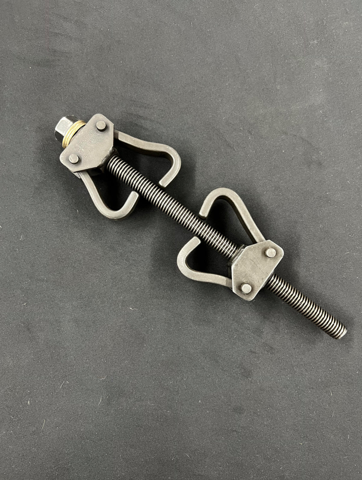 COIL SPRING COMPRESSOR