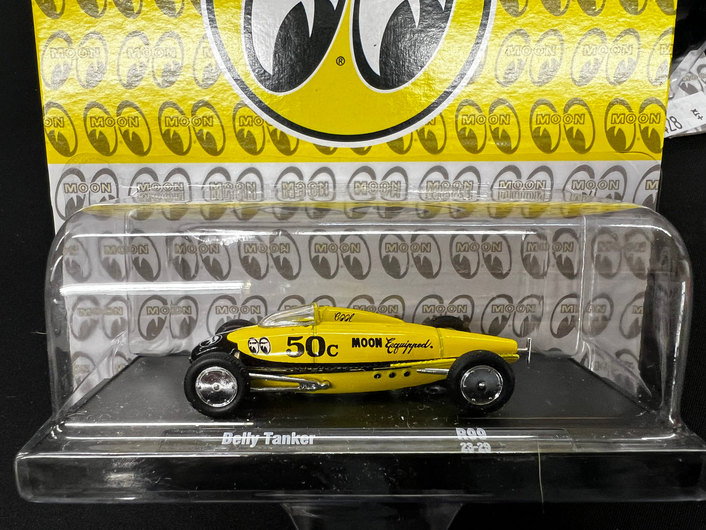 M2 Machines Belly Tanker Mooneyes Auto Drivers R99 1/750 Chase