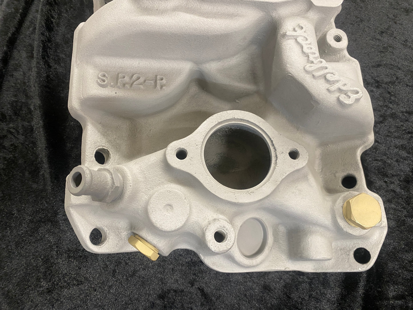 Edelbrock S.P.2-P small block chev intake manifold