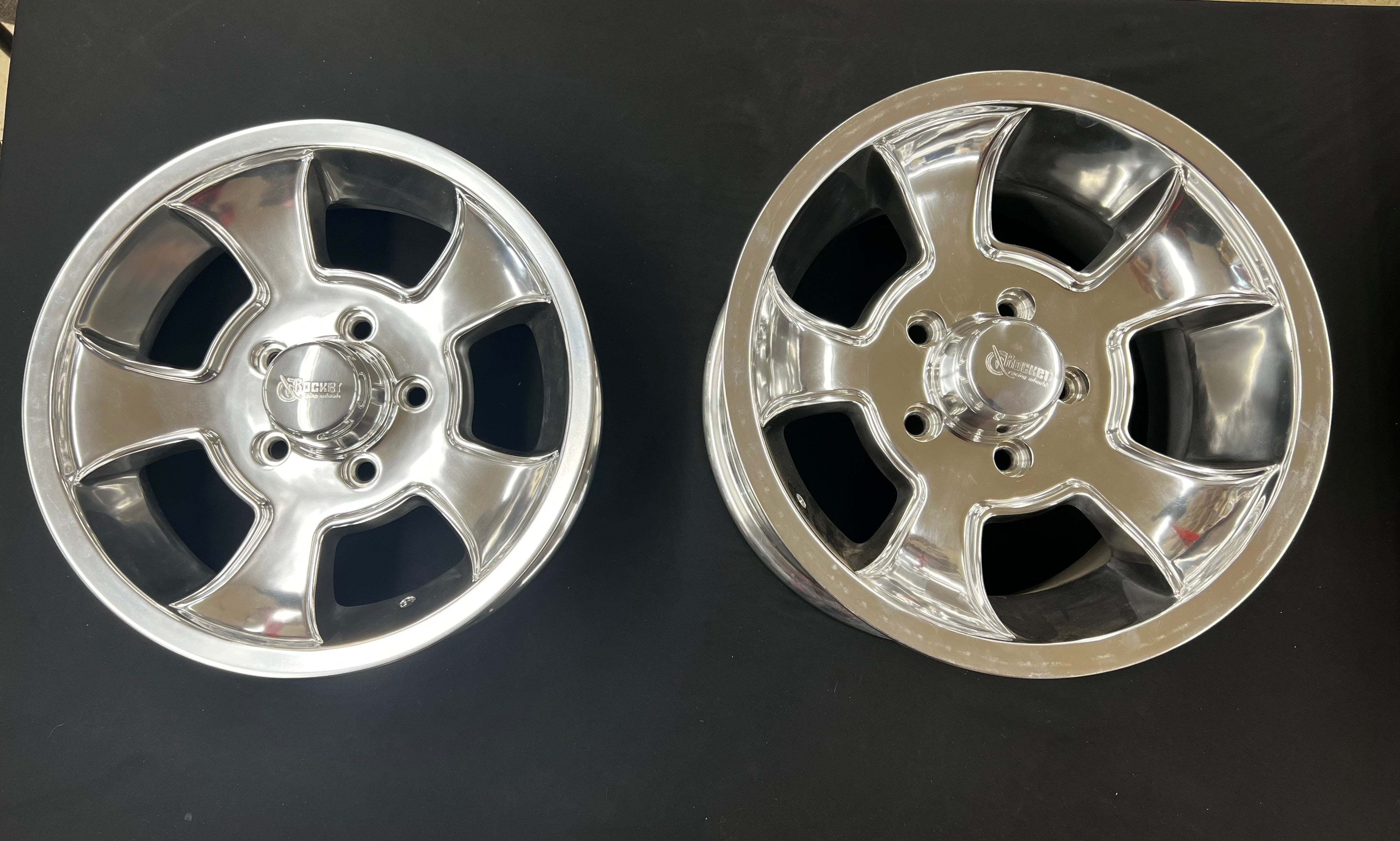 Rocket Racing Injector Polished Wheels – Mooneyes.ca