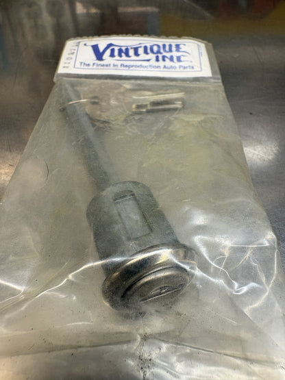 1928-1948 Pass & Pickup Door Lock Cylinder & Keys   B-7121984