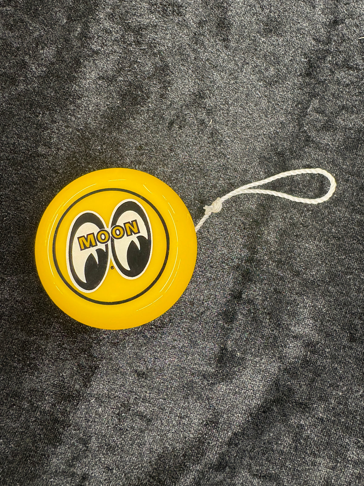 MOON Yo-yo