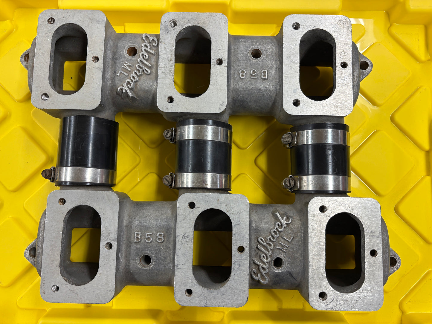 Nailhead Log Manifold (USED CONDITION)