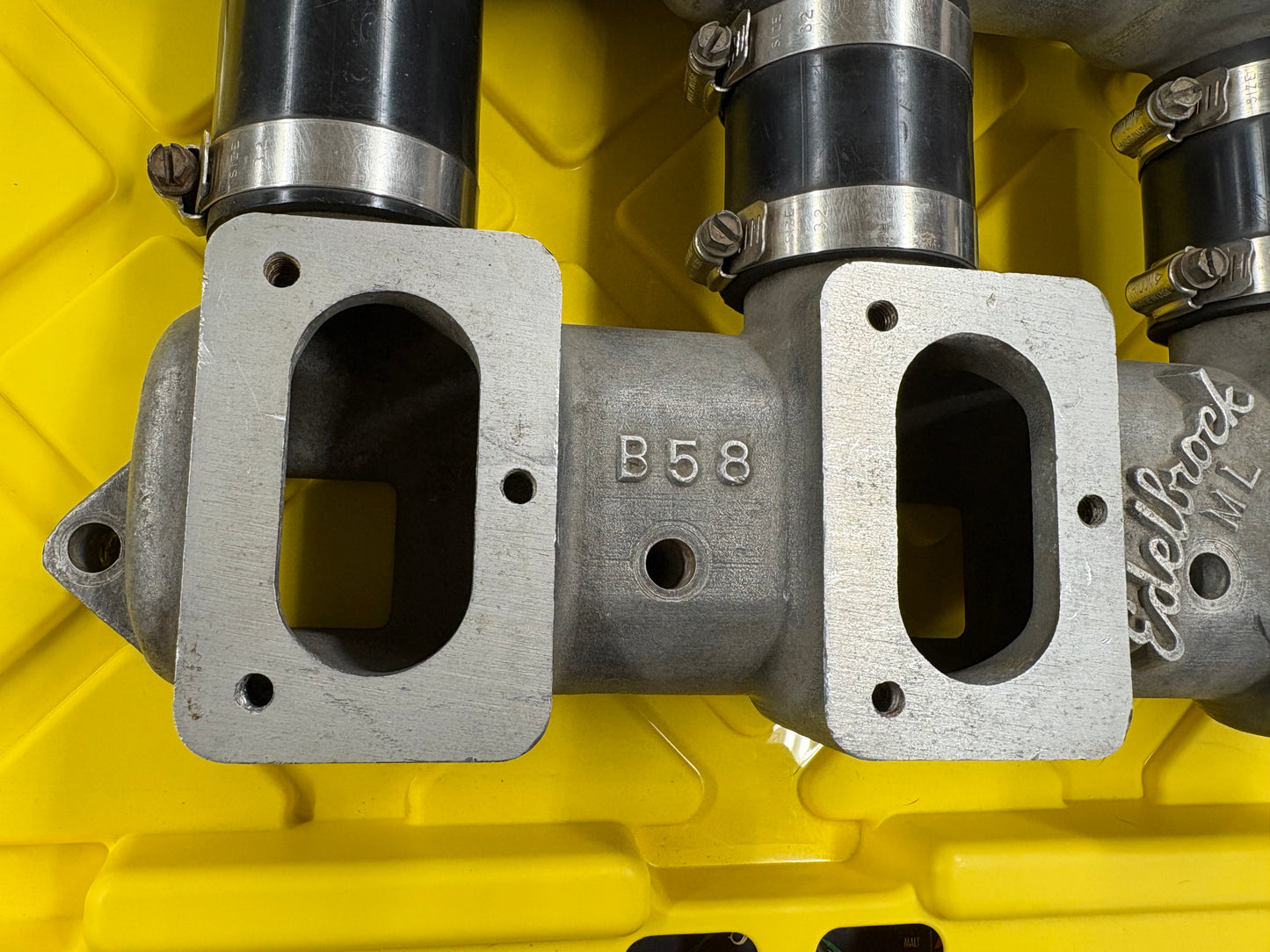 Nailhead Log Manifold (USED CONDITION)