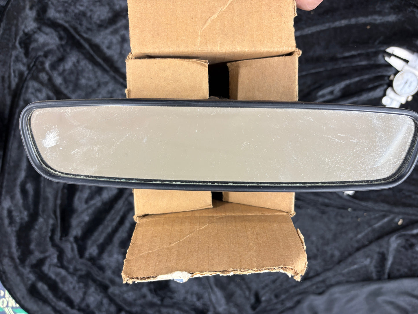 911582 1970-82 GM 10 In Inner Rear View Mirror, Day/Night