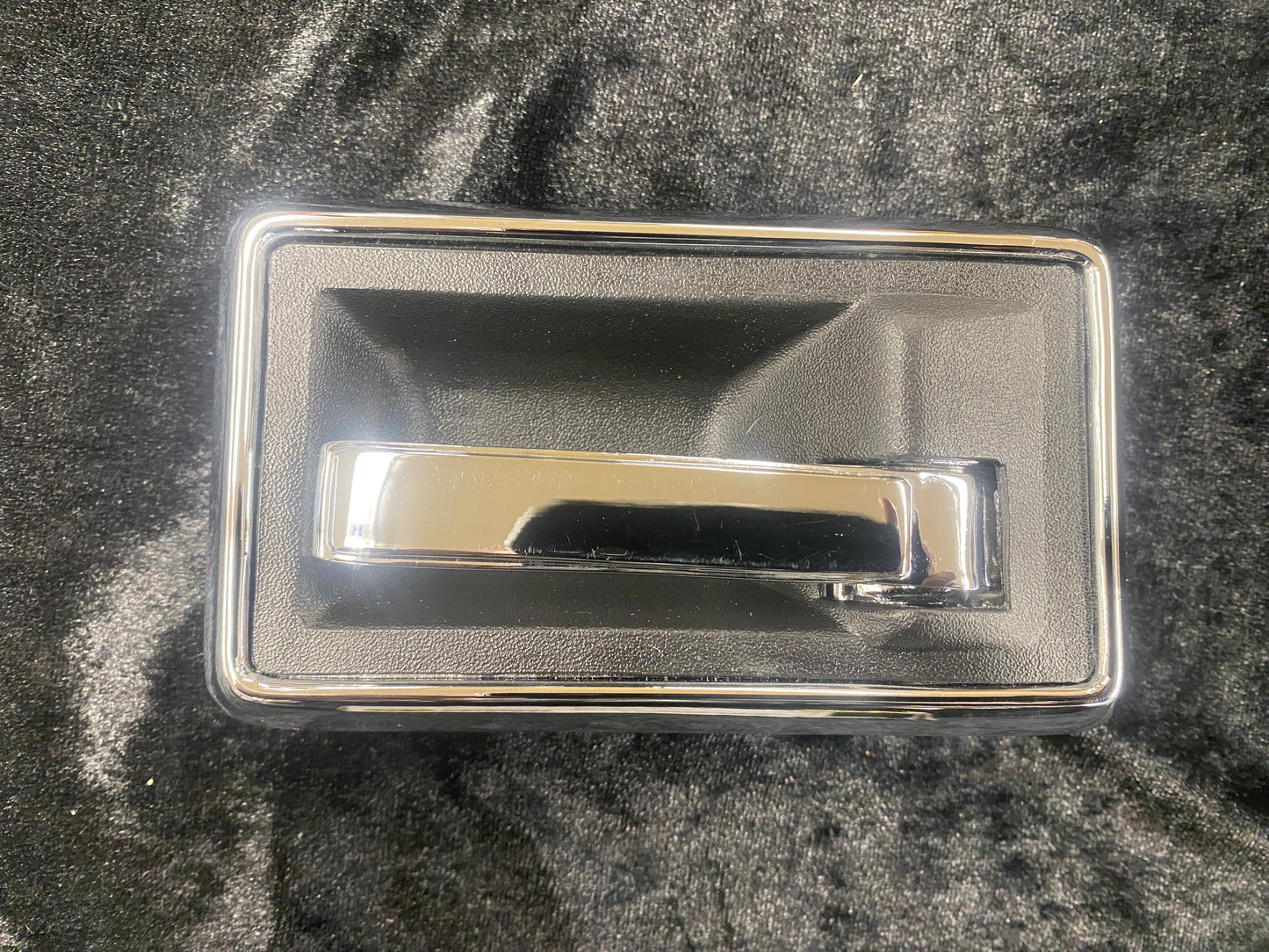 1970-74 CAMARO/FIREBIRD,INNER DOOR HANDLE. DIE CAST LH & RH WITH CHROME BEZEL