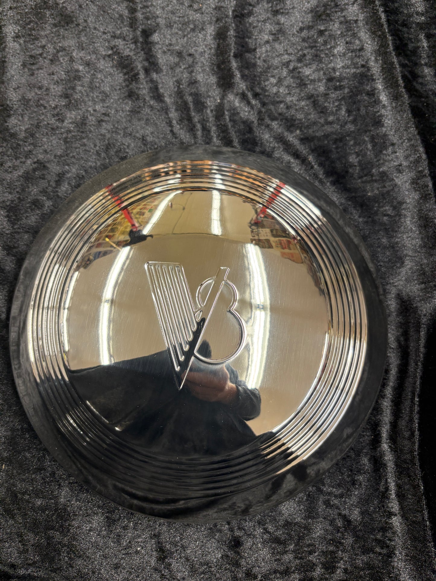 1940–41 Ford stainless steel hubcaps (Part #A6029)