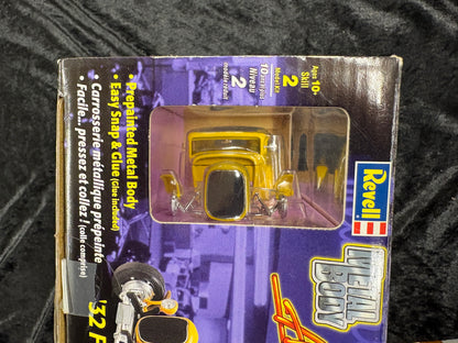 Revell American Graffiti '32 Ford 5-Window Deuce Coupe  in 1:25 scale