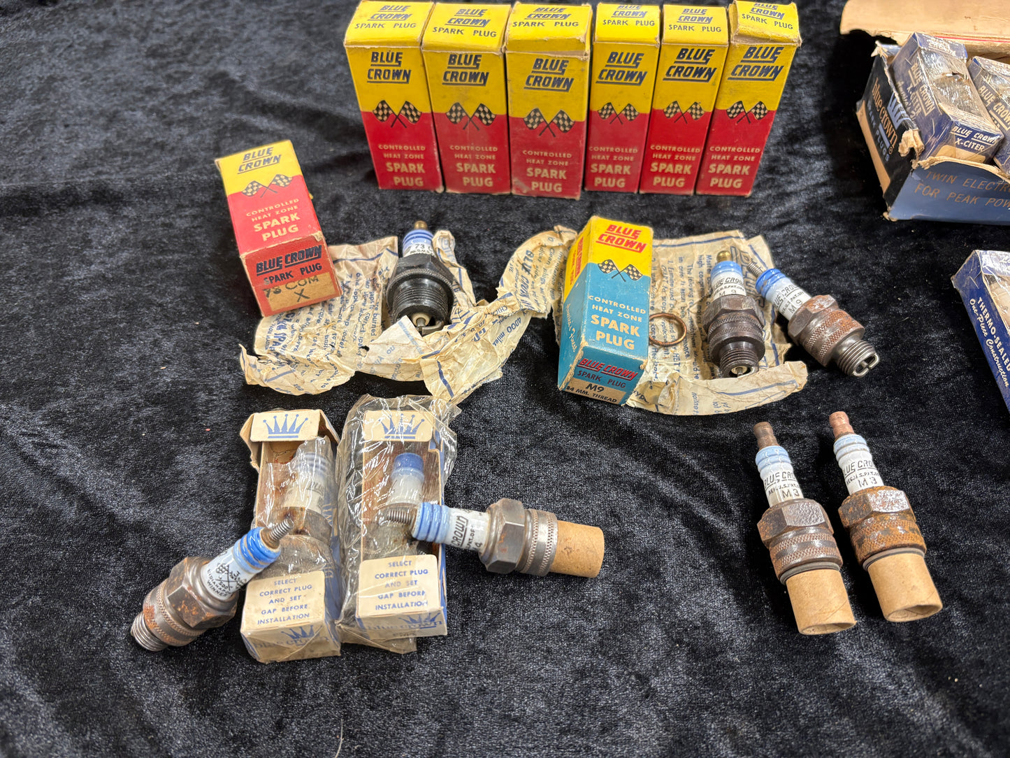 BLUE CROWN SPARK PLUG N.O.S. PACKAGE