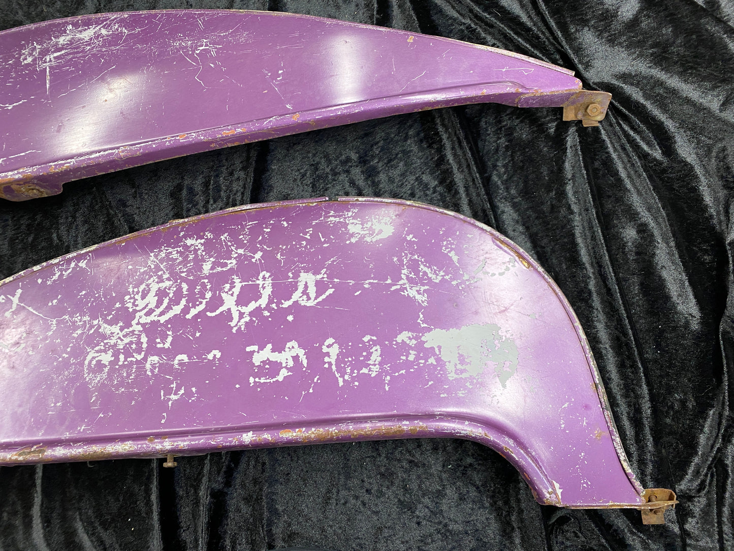 57 chev fender skirts