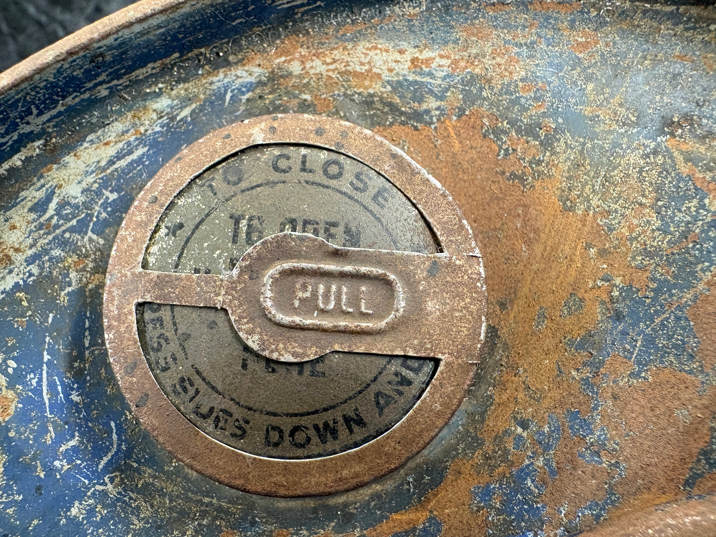1947-1948 RPM DELO LUBRICATING OIL 5 GALLON OIL PAIL
