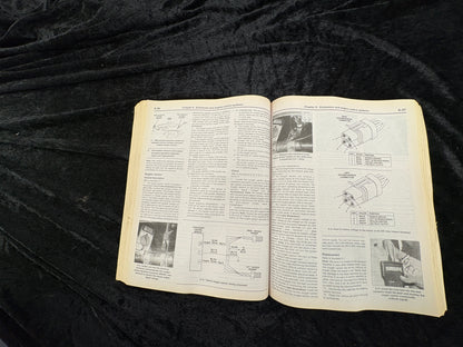 Dodge Pick-Ups 1994-2001 Full Size 2WD 4WD Diesel Haynes 30041 Repair Manual