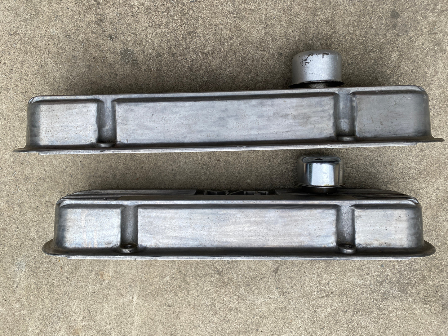Pontiac M/T Valve Covers