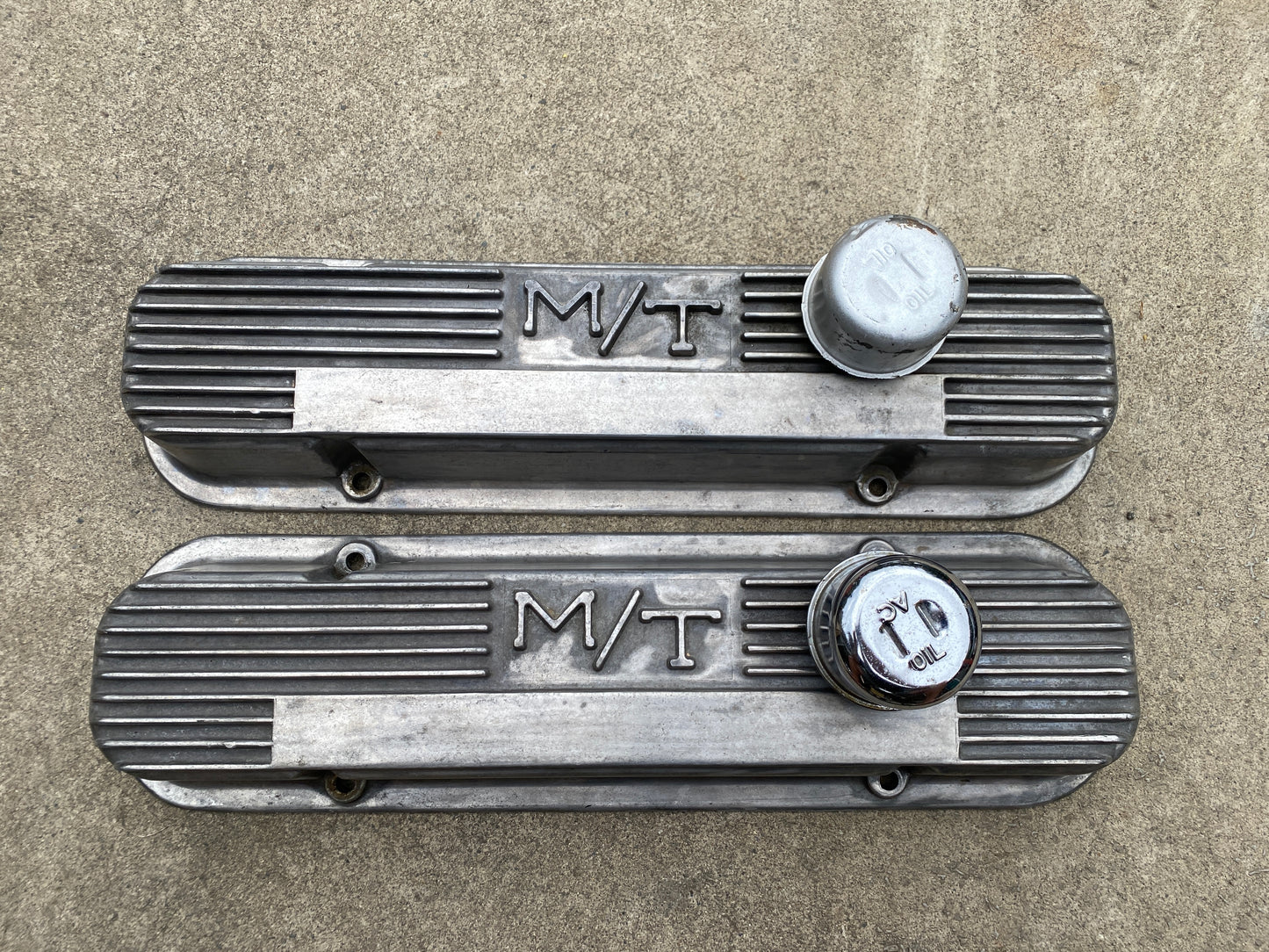 Pontiac M/T Valve Covers