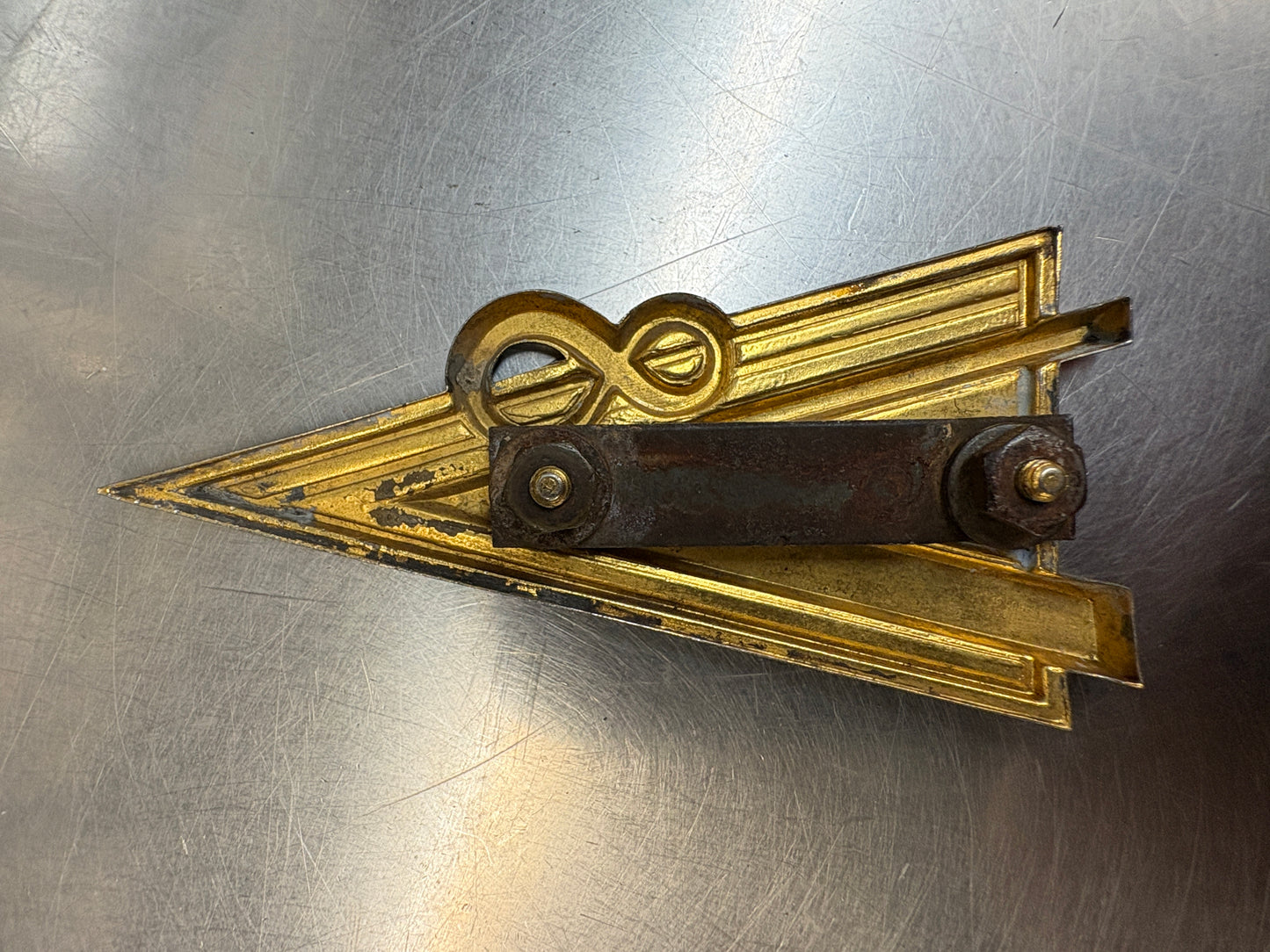 1934-1938 CADILLAC LASALLE V8 GRILLE TRUNK EMBLEM BADGE