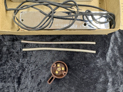 NOS Vintage SWF 6V Smooth Lens SEMAPHORES / Winkers - Complete with Switch and Manual