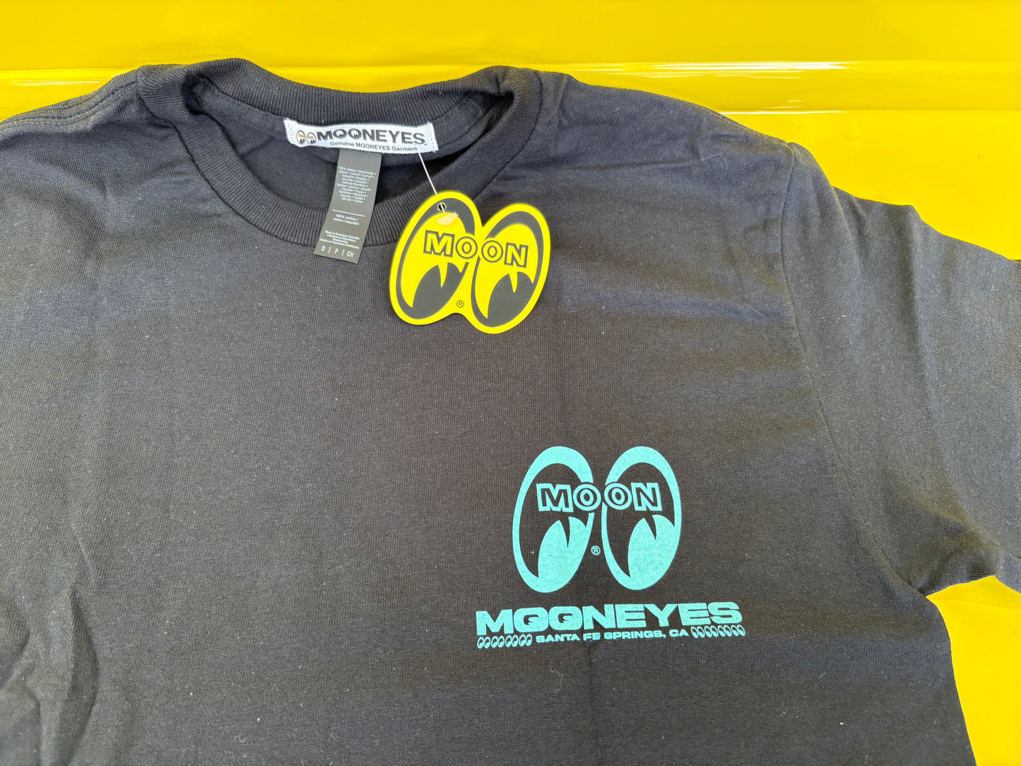Glowing MOONEYES T-shirt Black