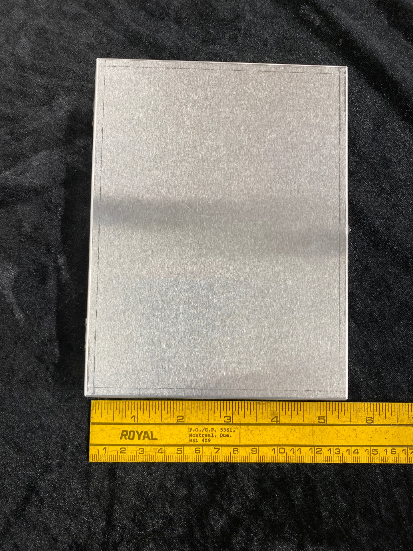 Mack Brush Spring Coil Metal Brush Box 5" X 6 1/2"